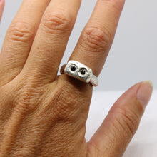 Load image into Gallery viewer, Black Spinel Ring