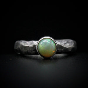 Welo Opal Ring