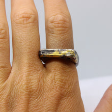 Load image into Gallery viewer, Black Spinel Ring