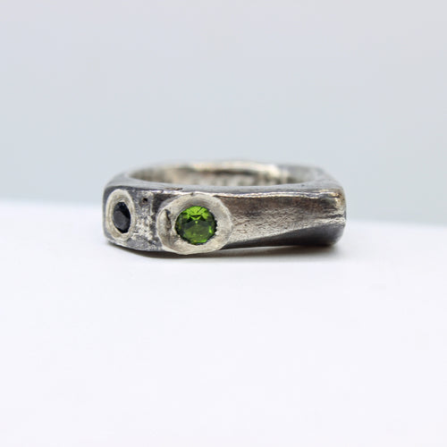 Peridot & Black Spinel Ring