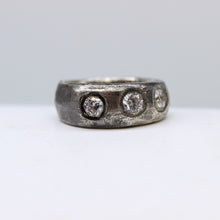 Load image into Gallery viewer, Triple Quartz Ring