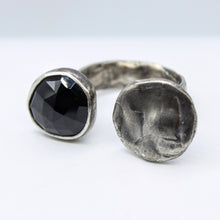 Load image into Gallery viewer, Black Spinel “Reunion” Ring