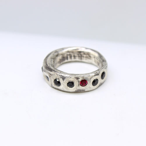 Black Spinel & Garnet Ring