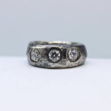 Load image into Gallery viewer, Triple Quartz Ring